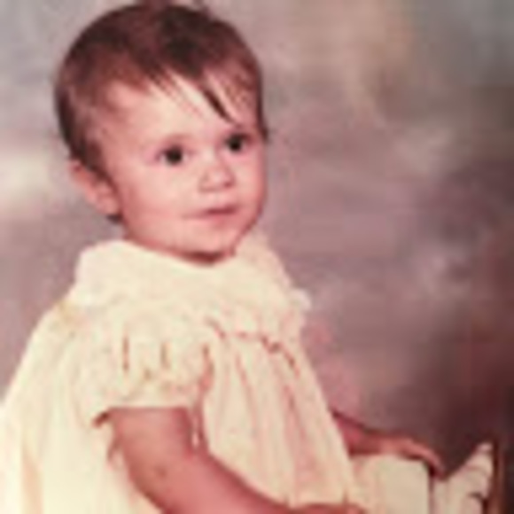 Meet your Posher, Angela - Picture 1 of 1